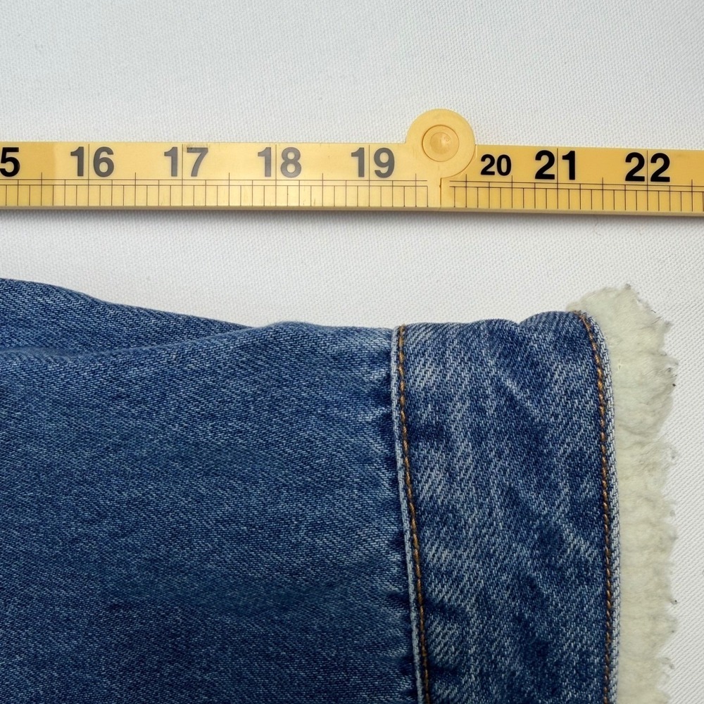 Y2K Forever 21 Sherpa Lined Trucker Denim Jacket Blue Medium Wash Faux Fur Small - Picture 10 of 11